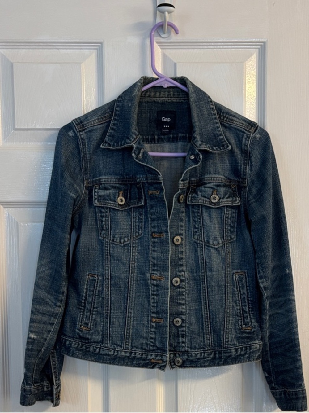 GAP Women's Medium Wash Blue Denim Jacket